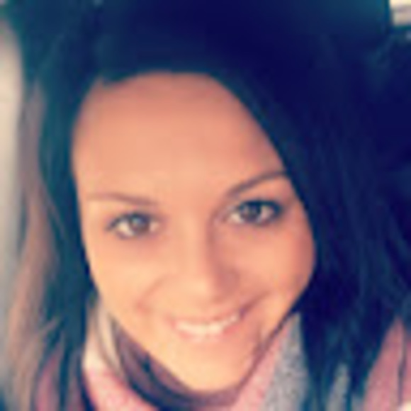 Meet your Posher, Jessica - Picture 1 of 1